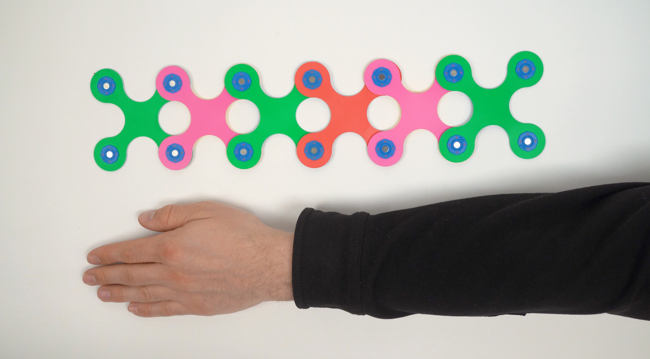 Measuring with Clixo